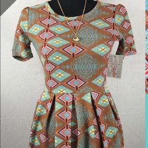 Small LuLaRoe Amelia Dress
